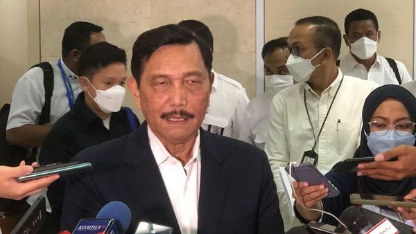 Luhut Binsar Kembali Kritik KPK, Sebut OTT Kampungan