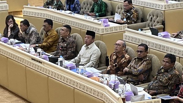 Buntut Pagar Laut, Menteri Nusron Pecat 6 Pegawai Kementerian ATR/BPN dan 2 Disanksi Berat