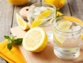 Rutin Minum Air Lemon Dapat Turunkan Berat Badan, Ini Penjelasannya!