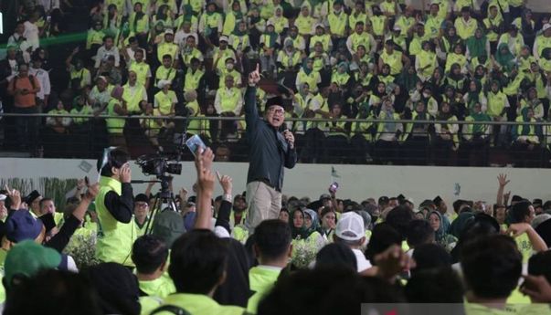 Ganjar Lontarkan Narasi Perubahan di HUT PDIP, Cak Imin: Itu Baru Top, I Love Pak Ganjar