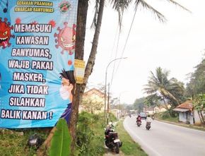 Berita Jateng: Pelanggar Aturan Masker dari Luar Daerah, Banner Dipasang di Perbatasan Kabupaten Banyumas