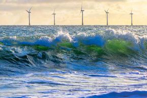 Energi Gelombang Laut: Indonesia Mulai Manfaatkan Potensinya untuk Transisi Energi?