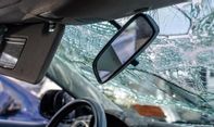 Terlibat Kecelakaan Tunggal, Bus Pengangkut Pasien Covid-19 Terguling di Tol Jagorawi