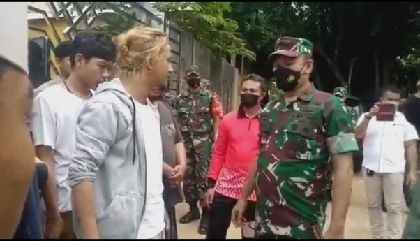 Duel Maut: Jenderal TNI Datangi Bahar bin Smith Perkara Jelekkan Dudung Saat Ceramah, “Harus Berhati-hati kalau Ngomong”