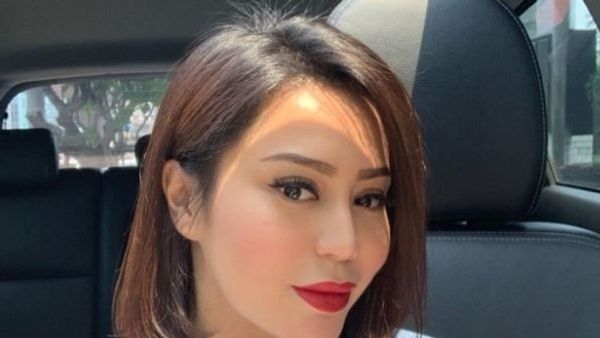 Sepuluh Tahun Menikah Tanpa Momongan, Vicky Zainal Pilih Bercerai