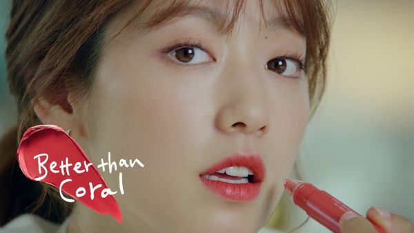 Cantik dan Natural, Ini Dia Berbagai  Lipstick dan Lip Tint yang Dipakai Artis Korea!