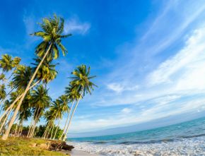 Pantai Di Kalimantan Timur yang Dijamin Betah Berlama-lama