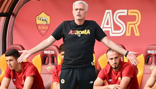 Jose Mourinho Bisa Bawa AS Roma Menuju Level Lebih Tinggi, Asal Dengan Satu Syarat Ini