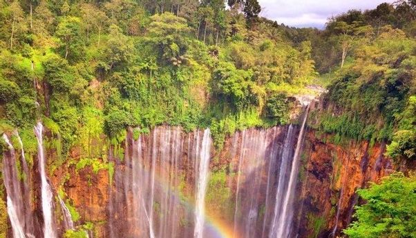 Air Terjun Tumpak Sewu, Pesona Niagara dengan Kearifan Alam Indonesia