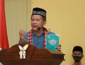 Rocky Gerung Ingin Buat Negara Islam: Lebih Adil dari Pancasila