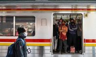 PKS Tolak Kenaikan Tarif KRL di 2023: Overload di Jam Sibuk, Seharusnya Sudah Untung Besar