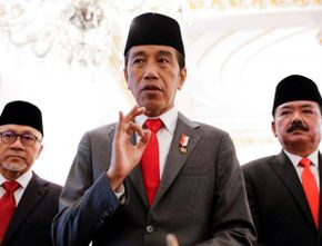 Rizal Ramli Bilang Jokowi Reshuffle Nyaris Tak Berguna: Nambah Wamen Doang, Wamen yang Ada Aja Ndak Jelas Kerjanya