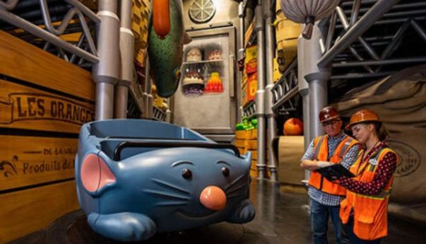 Pekerjaan Idaman Banyak Orang, Naik Wahana Disneyland Tapi Digaji Rp1,2 Miliar