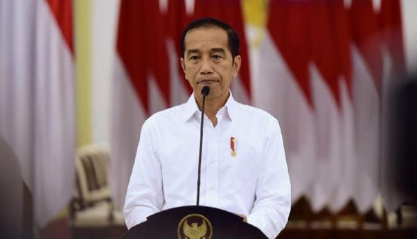Mengapa Pembatasan Sosial Skala Besar Jokowi Dinilai Keblinger?