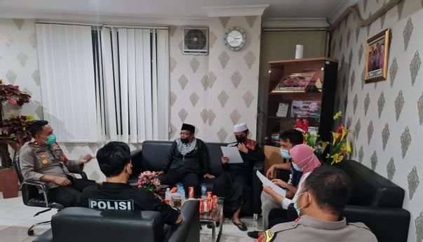 Di Masjid Al-Amanah Bekasi, Saintis dan WHO Bertekuk Lutut di Kaki Takmir