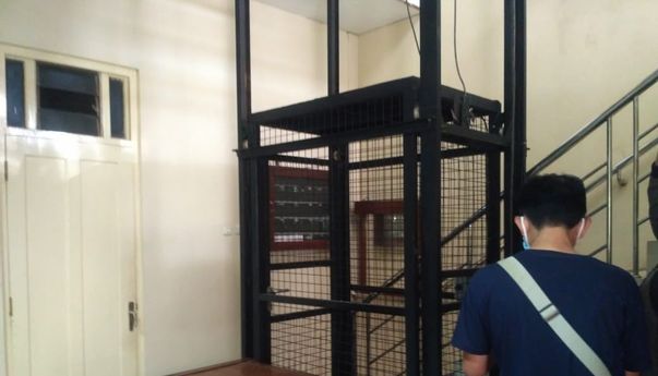 Bangun Lift Mandiri tanpa Standar Keamanan, Nurhadi Jatuh di Gedung DPRD DIY