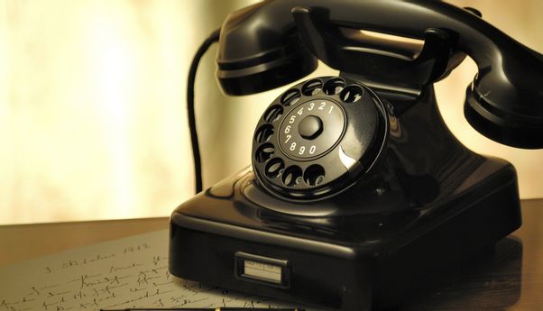 Warga Jateng, Tolong Simpan di Handphone Nomor Call Center Covid 08112622000