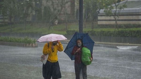 Hati-hati! BMKG: Sejumlah Daerah di Indonesia Diperkirakan Bakal Diguyur Hujan Lebat