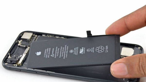 Terbukti Bikin iPhone Lawas Lemot, Apple Harus Bayar Ganti Rugi Rp1,59 Triliun