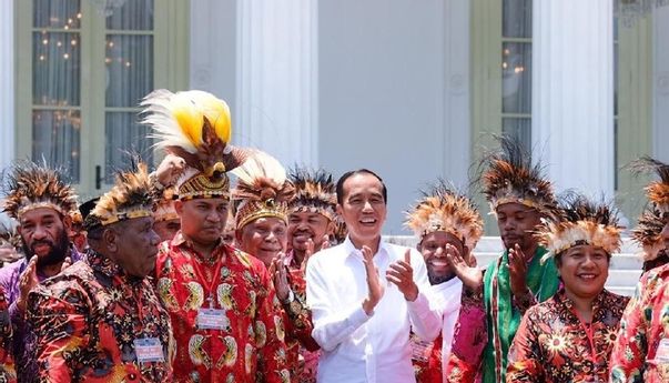 Inilah Janji Jokowi untuk Papua, dari Istana hingga Memaksa BUMN