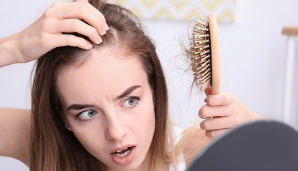 Tips Ampuh Lebatkan Rambut yang Rontok Usai Persalinan