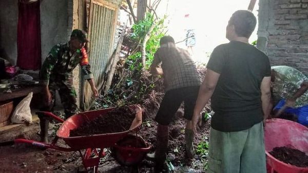 Longsor di Purworejo: Belasan Rumah Rusak, 1 Warga Menjadi korban