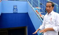 Keliling Stadion Kanjuruhan, Prediden Jokowi: Problemnya Ada di Pintu yang Terkunci dan Tangga