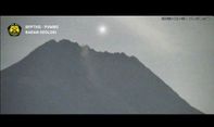 Viral Cahaya Misterius Lintasi Gunung Merapi, Ini Kata BPPTKG