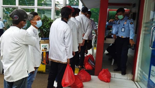 Haru! Napi yang Dapat Remisi Bebas: Pulang, Saya Mau Peluk Istri dan Mau Kerja Jadi Sopir Angkot Saja