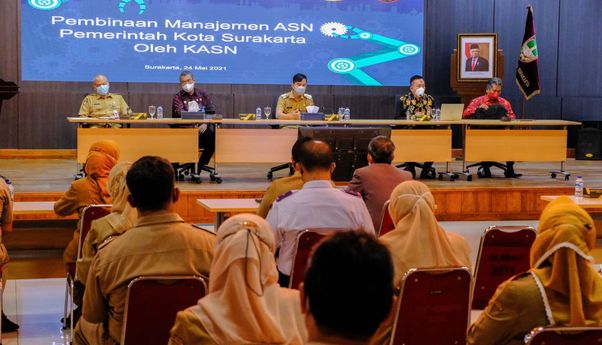 Puan Sindir Pemimpin yang Cuma ada di Medsos, Gibran Rakabuming Malah Minta ASN Jangan Abaikan Medsos