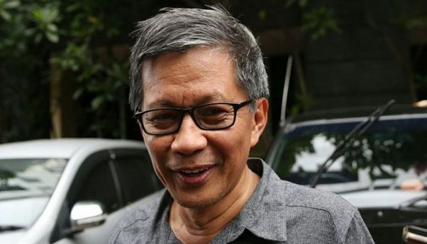 Perihal Bisnis PCR, Rocky Gerung Sebut Jokowi Bisa Terseret ke Pengadilan
