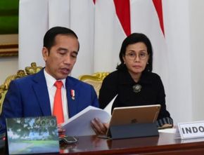 Jokowi Target 2 Juta Vaksin, Sri Mulyani Malah Berharap Bisa 3 Juta per Hari