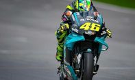 Dikabarkan Bakal Pindah ke Tim Satelit, Valentino Rossi Dipuji Direktur Tim Petronas Yamaha