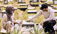 Thariq Halilintar Ziarah ke Makam Adjie Massaid, Minta Izin Nikahi Aaliyah