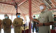 Senyum Miris Ganjar Lihat Ada Pegawai SPBU Grobogan Dapat Bansos: Ini yang Bikin Kecemburan Sosial