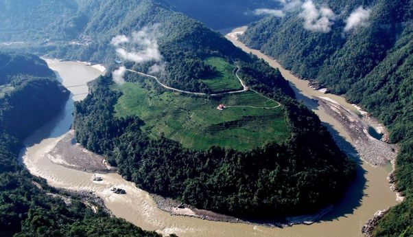 PLTA di Sungai Yarlung Tsangpo Bakal Jadi Proyek Energi Terbesar di Dunia?