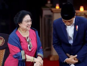 Hasto Ungkap Jokowi Ingin Ambil Alih Kursi Ketua Umum PDIP dari Megawati