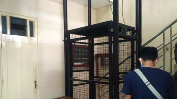 Bangun Lift Mandiri tanpa Standar Keamanan, Nurhadi Jatuh di Gedung DPRD DIY