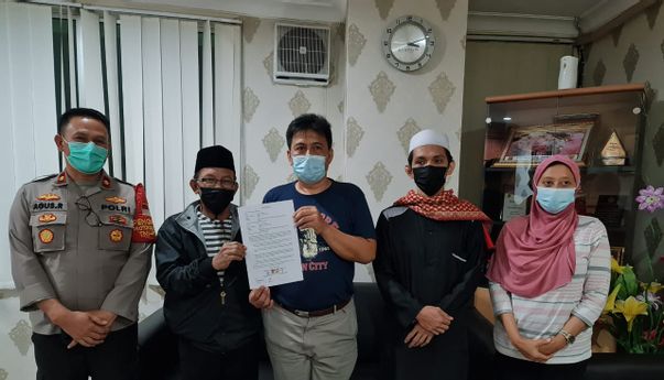 Setelah Videonya Viral, Pengurus Masjid Al-Amanah Bekasi Bolehkan Jemaah Salat Pakai Masker
