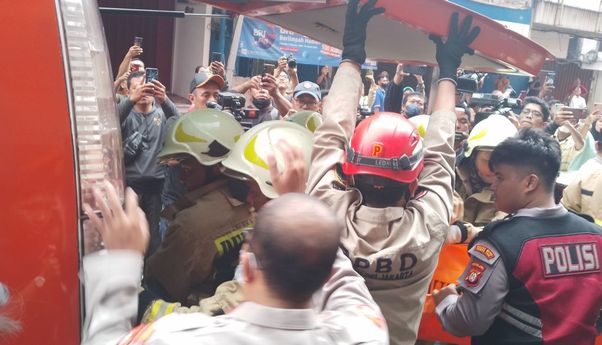 Pagi Ini, 2 Jenazah Korban Kebakaran Mal Glodok Plaza Ditemukan di Lantai 8