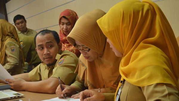 ASN Terima Gratifikasi Lebaran, Laporkan dengan Cara ini