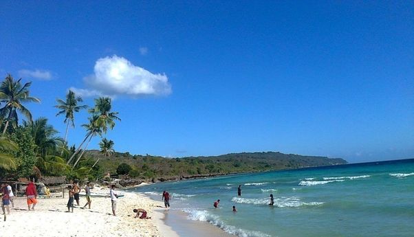 Pesona Pantai Bali Lestari di Pantai Cermin Kanan, Bali-nya Serdang Bedagai