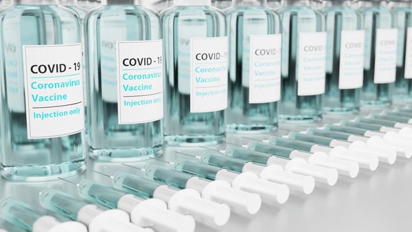 Lewat Peraturan Menteri Kesehatan, Pemerintah Siap Tanggung Biaya Penanganan KIPI untuk Vaksin Berbayar