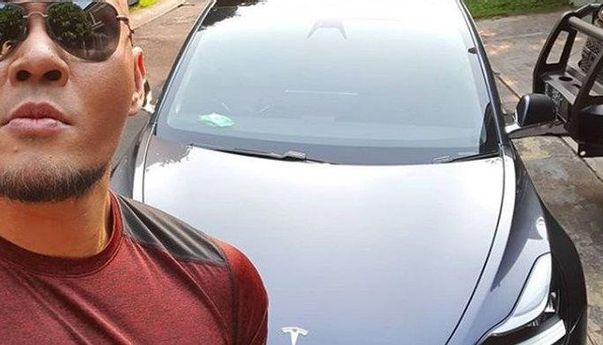 Mau Cobain Autopilot Mobil Tesla? Yuk Intip Pengalaman Seru Deddy Corbuzier Mau Cobain Autopilot Mobil Tesla? Yuk Intip Pengalaman Seru Deddy Corbuzier