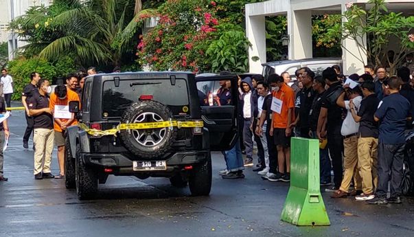 Lihat Mario Dandy Tertunduk Lesu Jelang Rekonstruksi, Ayah David: Coba Dongak Lagi Kepalanya Pengen Liat?