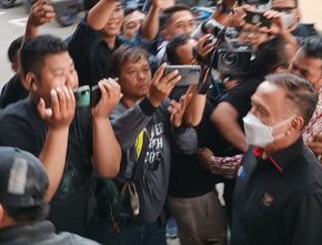 Ketum PSSI Iwan Bule Bersama Wakilnya Datang ke Polda Jatim, Diperiksa Jadi Saksi Tragedi Kanjuruhan