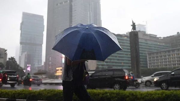 Soal Imbauan WFH saat Cuaca Ekstrem, Begini Tanggapan Ekonom Celios