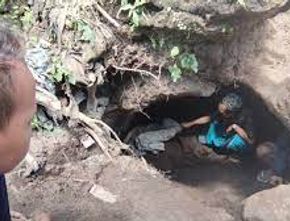 Harta Karun Bondowoso: Ditemukan Gelang Emas dan Serpihan Tulang Manusia