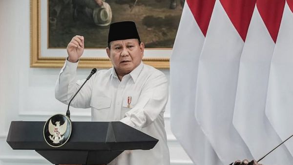 Presiden Prabowo Bantah Jadi Presiden Boneka: Seolah Pak Jokowi Tiap Malam Telepon Saya