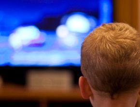 Dua Cara Menyambungkan Laptop Ke Tv Agar Hiburan Lebih Puas
